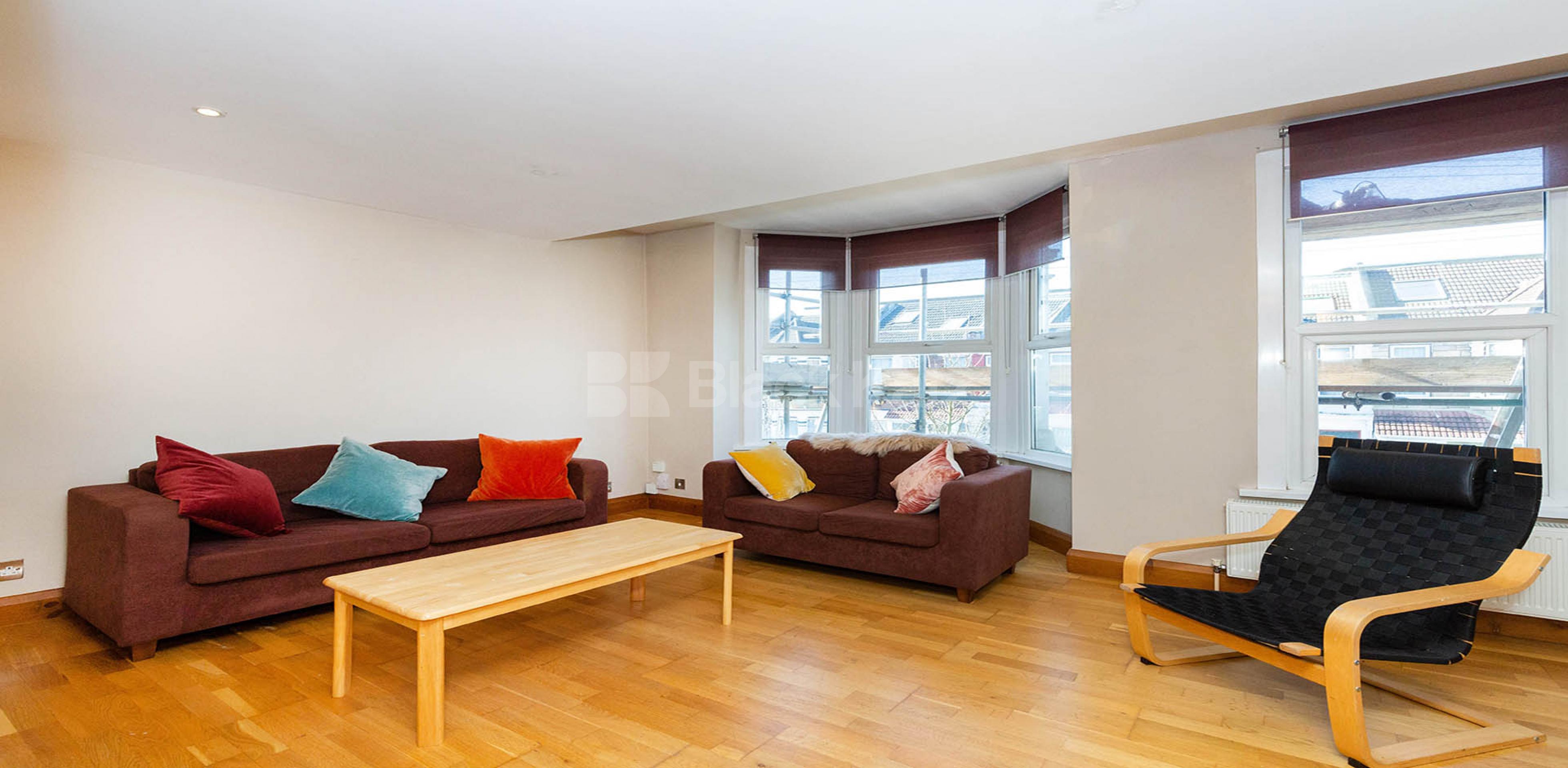 			3 Bedroom, 1 bath, 1 reception Maisonette			 Leasowes Road, Leyton  E10